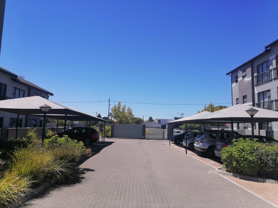 To Let 1 Bedroom Property for Rent in Lansdowne Western Cape